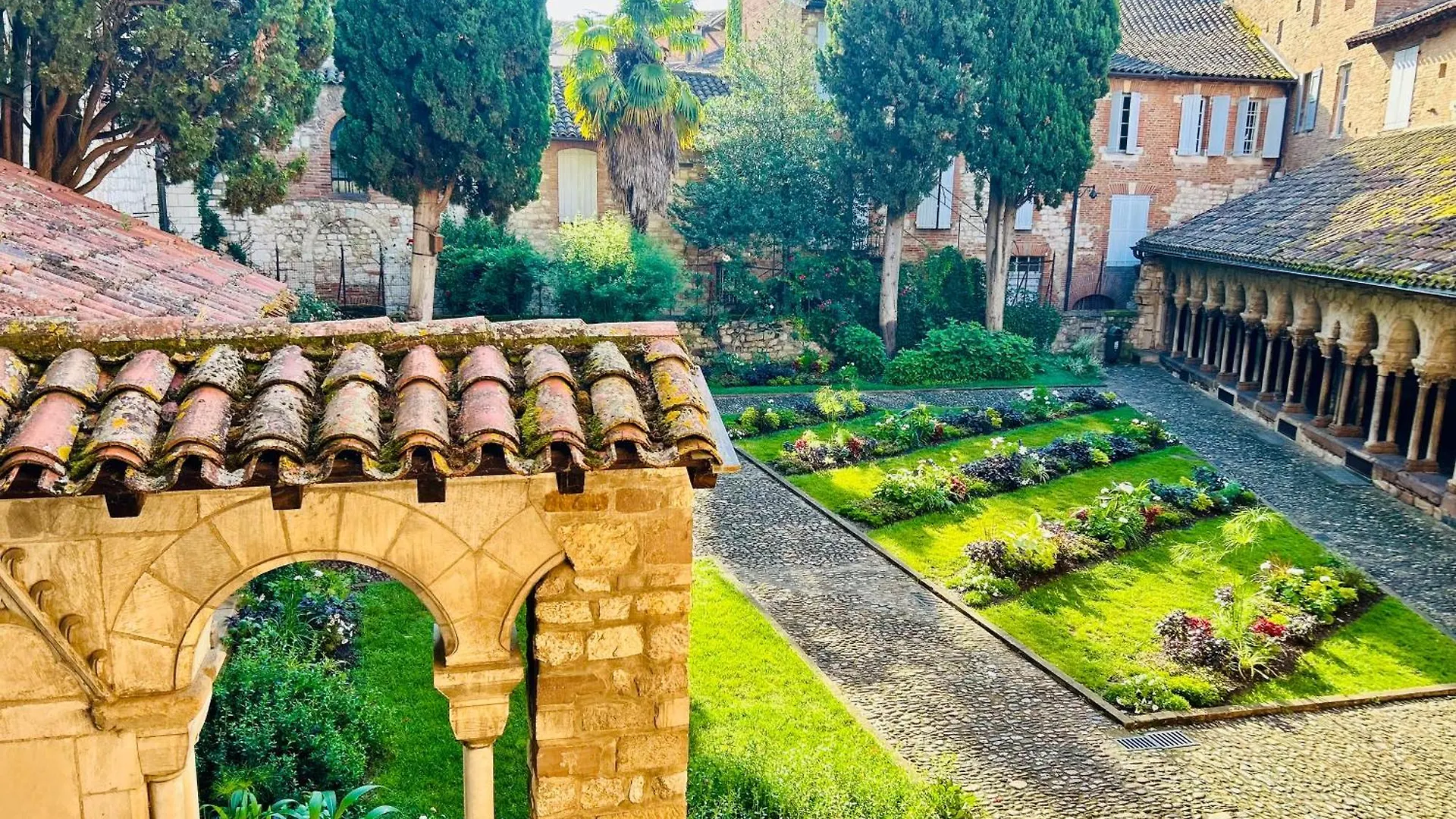 La Maison Du Prevot Albi 0*,